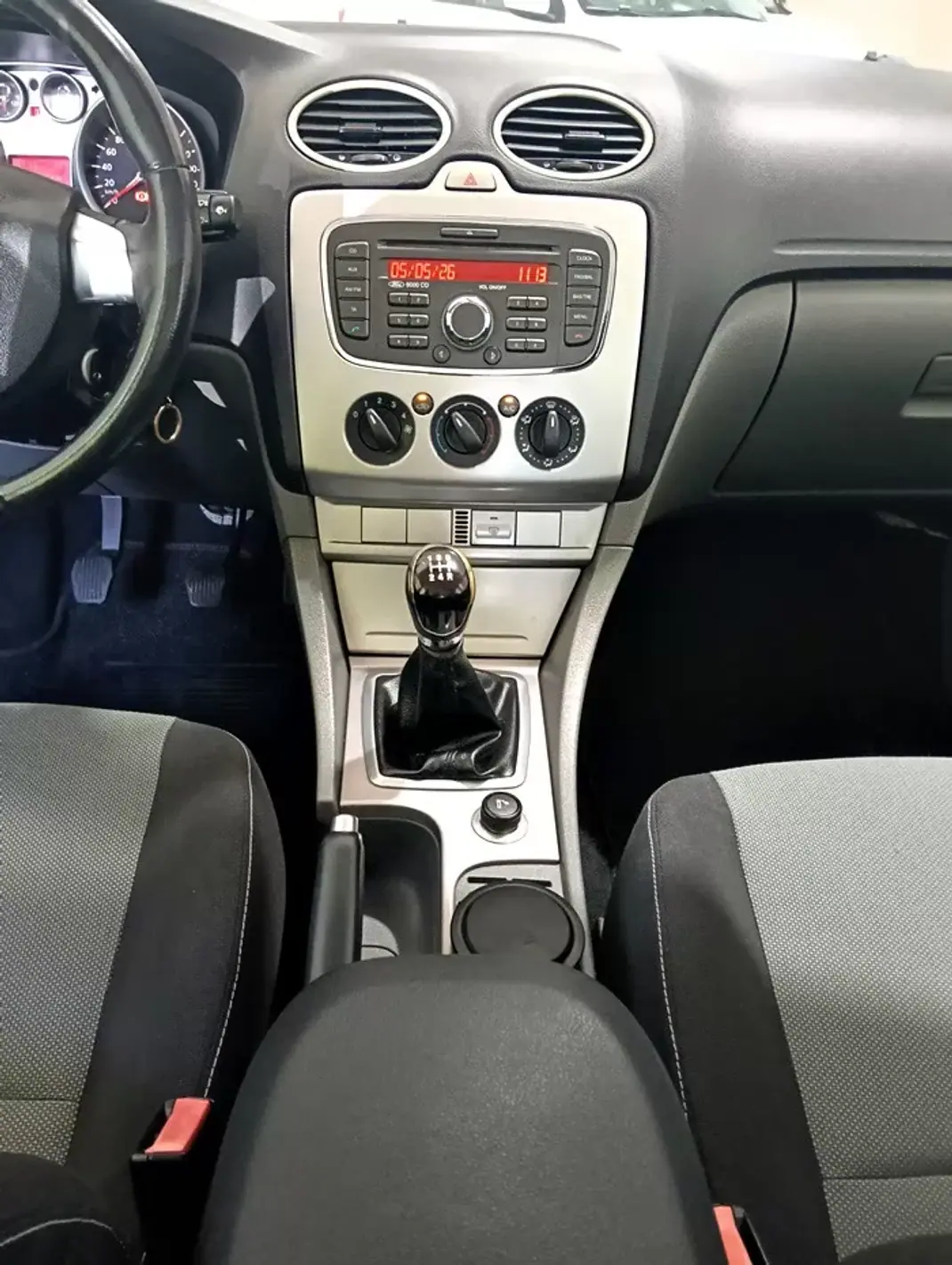 Ford Focus SW 2010 - 5990 EUR, 112000 km - AUTO.MOTO.pt - 112000km - foto 31 de 51