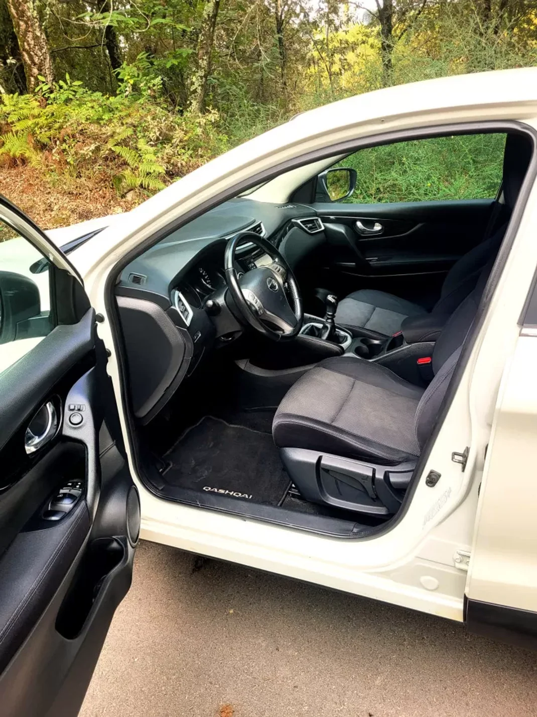 Nissan Qashqai 2016 - 15990 EUR, 153000 km - AUTO.MOTO.pt - 153000km - foto 19 de 24