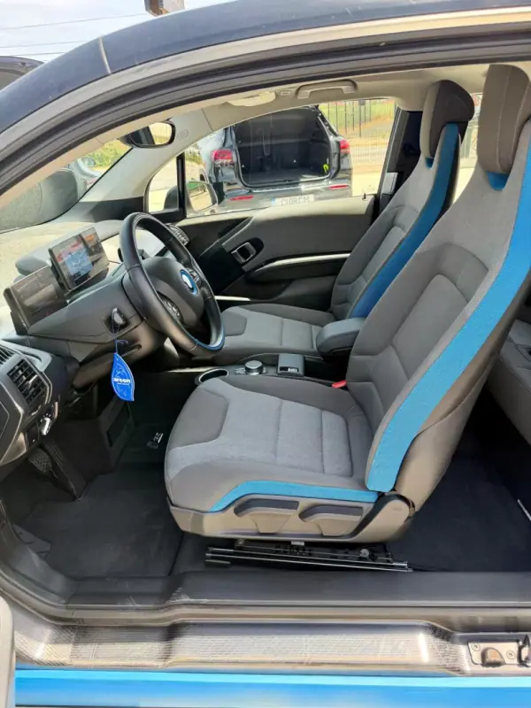 BMW i3 2021 - 25490 EUR, 33600 km - AUTO.MOTO.pt - 33600km - foto 9 de 27