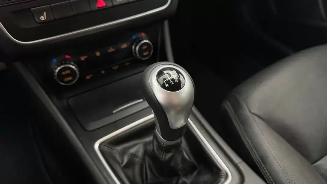 Mercedes-Benz A 180 2013 - 12990 EUR, 237399 km - AUTO.MOTO.pt - 237399km - foto 24 de 28