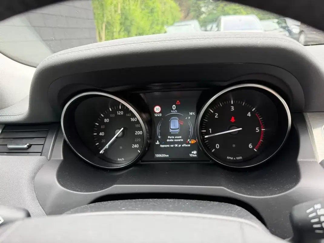 Land Rover Range Rover Evoque 2017 - 16450 EUR, 150620 km - 150620km - foto 9 de 12