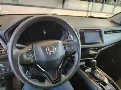 Honda HR-V 2018 - 17000 EUR, 135000 km - AUTO.MOTO.pt - 135000km - foto 3 de 5