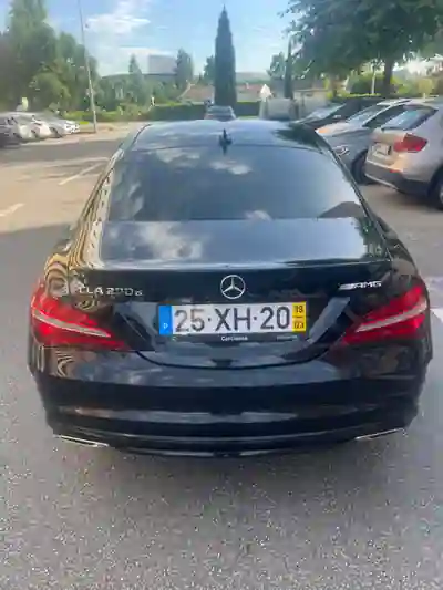 Mercedes-Benz CLA 200 2019 - 26000 EUR, 101000 km - AUTO.MOTO.pt - 101000km - foto 3 de 10