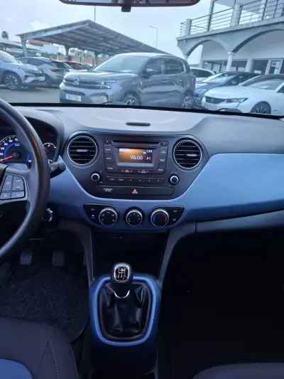 Hyundai i10 2016 - 8750 EUR, 92642 km - AUTO.MOTO.pt - 92642km - foto 16 de 24