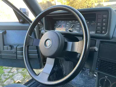 Alfa Romeo 90 1988 - 18900 EUR, 27700 km - AUTO.MOTO.pt - 27700km - foto 17 de 60