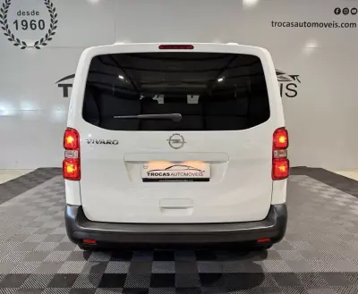 Opel Vivaro 2022 - 32900 EUR, 20415 km - 20415km - foto 47 de 50