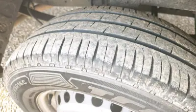 Iveco Daily 2.3 35 S 140 Isotérmica 2017 - 13813 EUR, 330322 km - AUTO.MOTO.pt - 330322km - foto 10 de 10