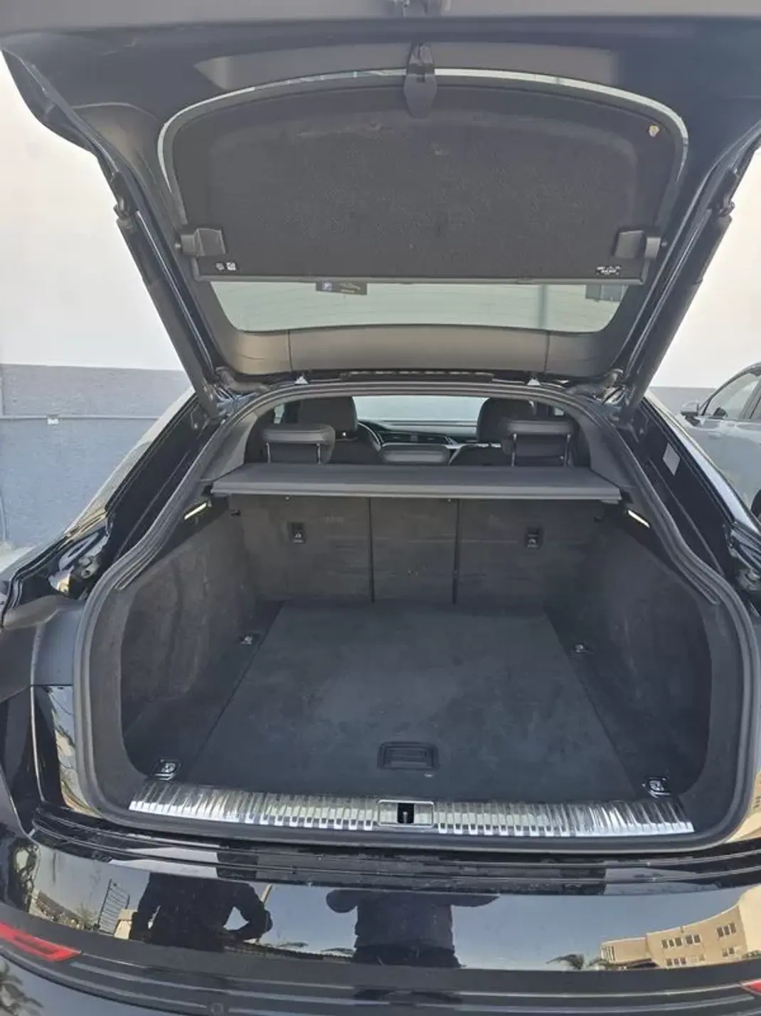 Audi e-tron 2022 - 38500 EUR, 49000 km - AUTO.MOTO.pt - 49000km - foto 15 de 15
