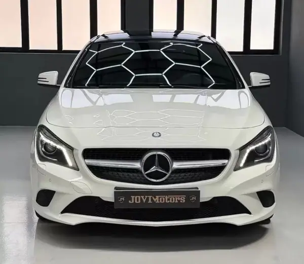 Mercedes-Benz CLA 180 2016 - 15850 EUR, 146212 km - AUTO.MOTO.pt - 146212km - foto 2 de 31