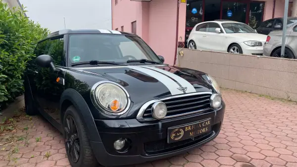 MINI Clubman 2009 - 6490 EUR, 230000 km - AUTO.MOTO.pt - 230000km - foto 2 de 11