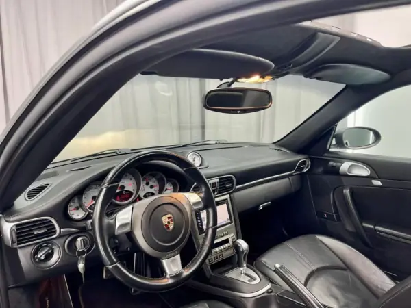 Porsche 997 2007 - 82500 EUR, 98000 km - AUTO.MOTO.pt - 98000km - foto 30 de 37
