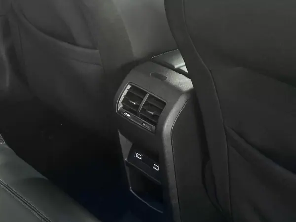 Peugeot 308 2023 - 24900 EUR, 111974 km - AUTO.MOTO.pt - 111974km - foto 16 de 29