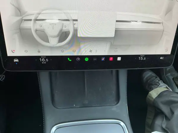 Tesla Model 3 2022 - 26900 EUR, 99326 km - AUTO.MOTO.pt - 99326km - foto 10 de 10