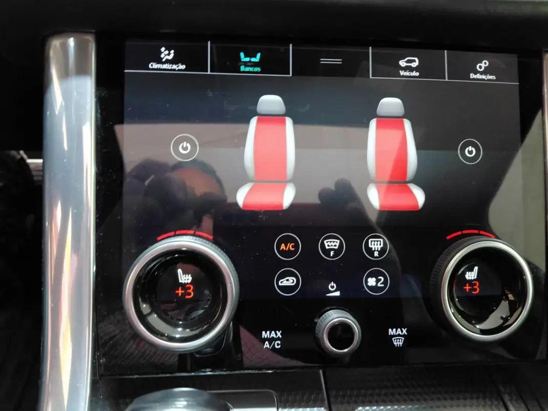 Land Rover Range Rover Sport 2019 - 57900 EUR, 128000 km - AUTO.MOTO.pt - 128000km - foto 31 de 34