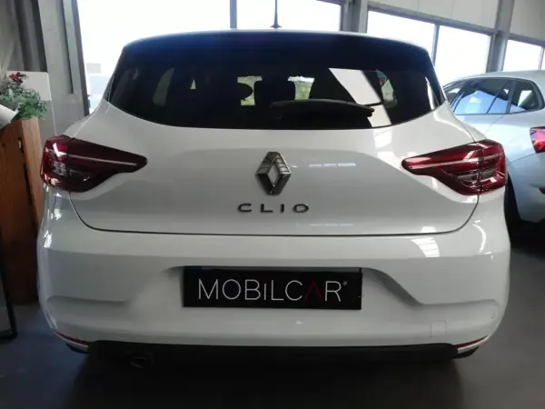 Renault Clio 2021 - 15200 EUR, 72469 km - AUTO.MOTO.pt - 72469km - foto 22 de 24