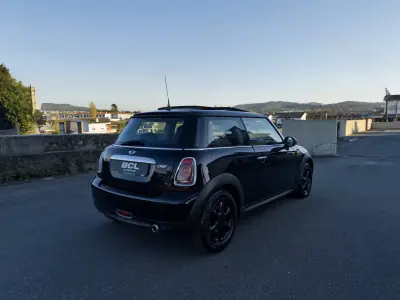 MINI 3 Portas 2010 - 7990 EUR, 265000 km - AUTO.MOTO.pt - 265000km - foto 7 de 32