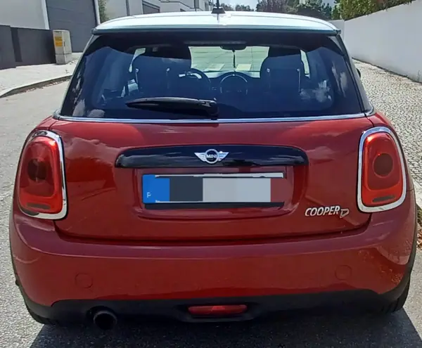 MINI Cooper 2017 - 12690 EUR, 90958 km - AUTO.MOTO.pt - 90958km - foto 7 de 12
