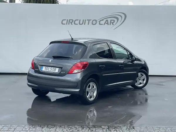 Peugeot 207 2011 - 5450 EUR, 211655 km - AUTO.MOTO.pt - 211655km - foto 3 de 24