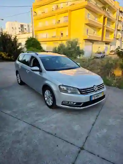Volkswagen Passat Variant 2011 - 5999 EUR, 264000 km - 264000km - foto 8 de 12