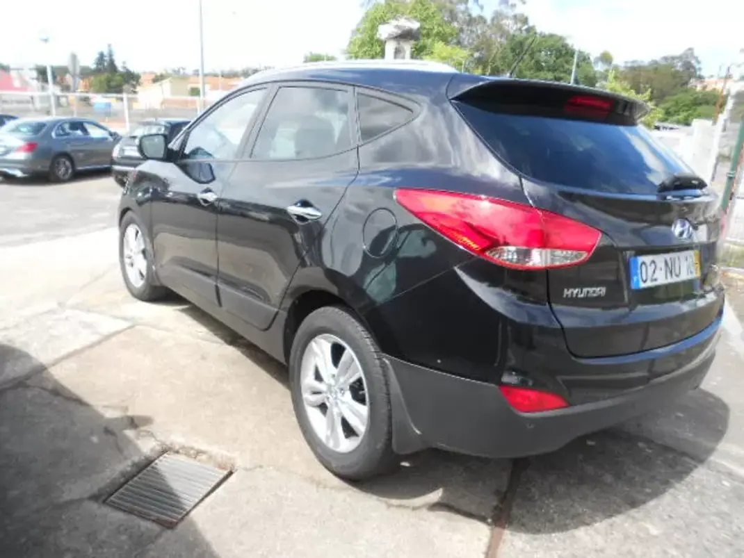 Hyundai ix35 2013 - 12750 EUR, 94101 km - AUTO.MOTO.pt - 94101km - foto 4 de 12