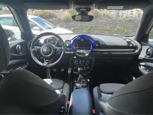 MINI Clubman 2017 - 18900 EUR, 93000 km - AUTO.MOTO.pt - 93000km - foto 6 de 9