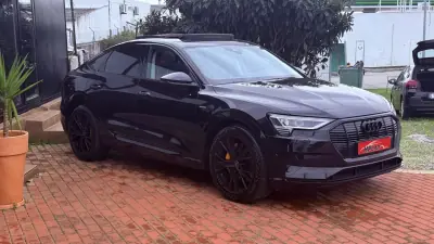 Audi e-tron Sportback 2020 - 31990 EUR, 80000 km - AUTO.MOTO.pt - 80000km - foto 6 de 43