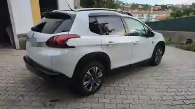 Peugeot 2008 2017 - 10990 EUR, 83000 km - foto 2 de 8