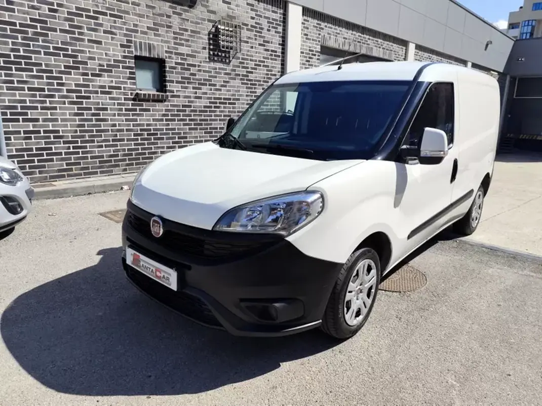 Fiat Doblo 1.3 Multijet ,3Lug. ,Iva Dedutivel 2017 - 9980 EUR, 85000 km - AUTO.MOTO.pt - 85000km - foto 3 de 26