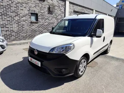 Fiat Doblo 1.3 Multijet ,3Lug. ,Iva Dedutivel 2017 - 9980 EUR, 85000 km - AUTO.MOTO.pt - 85000km - foto 3 de 26