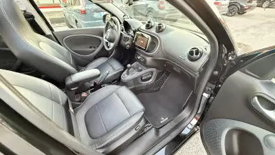 Smart ForFour 2019 - 14900 EUR, 32900 km - 32900km - foto 26 de 66