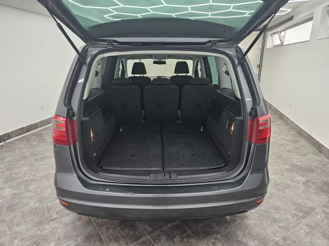 SEAT Alhambra 2011 - 12650 EUR, 216141 km - AUTO.MOTO.pt - 216141km - foto 24 de 51
