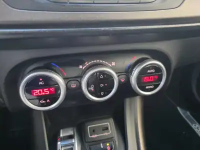 Alfa Romeo Giulietta 2015 - 13500 EUR, 148000 km - AUTO.MOTO.pt - 148000km - foto 47 de 49