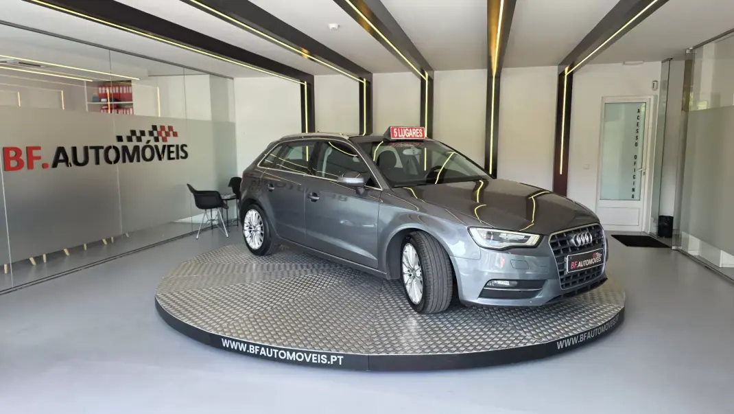 Audi A3 Sportback 2013 - 9900 EUR, 274066 km - AUTO.MOTO.pt - 274066km - foto 9 de 58