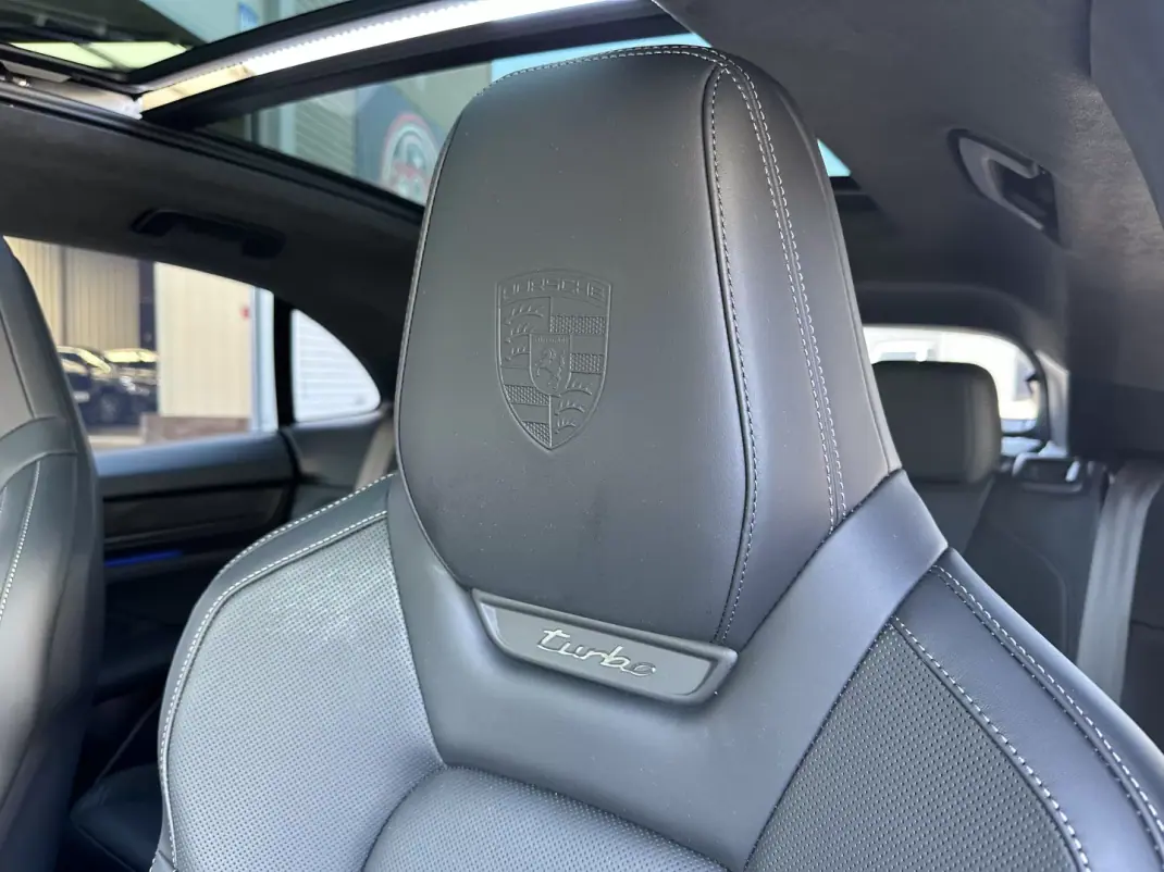 Porsche Macan 2025 - 127000 EUR, 12000 km - 12000km - foto 57 de 80