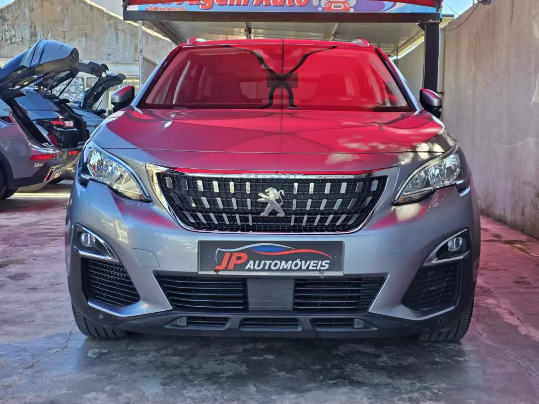 Peugeot 3008 2020 - 13999 EUR, 104000 km - AUTO.MOTO.pt - 104000km - foto 2 de 14