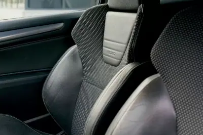 Opel Astra GTC 2007 - 15990 EUR, 149500 km - AUTO.MOTO.pt - 149500km - foto 17 de 22