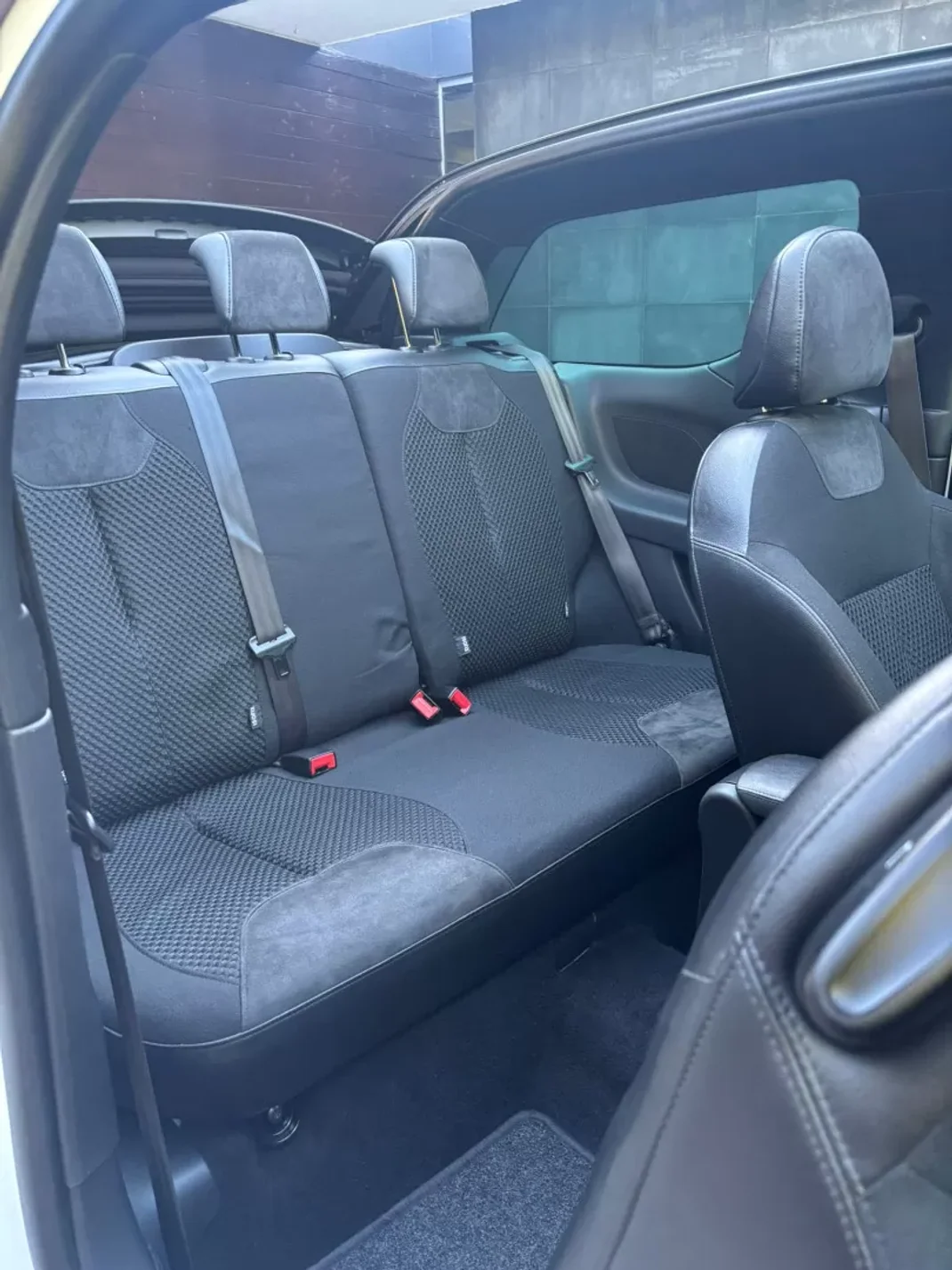 Citroën DS3 2013 - 10900 EUR, 135000 km - AUTO.MOTO.pt - 135000km - foto 30 de 31