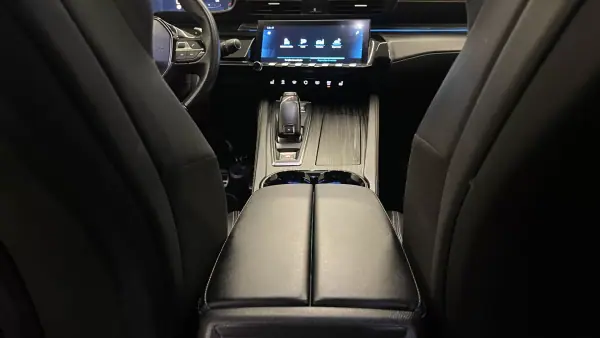 Peugeot 508 SW 2023 - 22990 EUR, 111635 km - AUTO.MOTO.pt - 111635km - foto 45 de 49