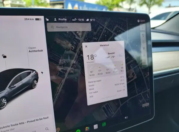 Tesla Model 3 2019 - 22900 EUR, 224000 km - AUTO.MOTO.pt - 224000km - foto 16 de 26