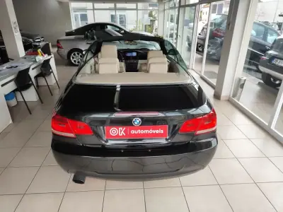 BMW 320 2007 - 13250 EUR, 189900 km - AUTO.MOTO.pt - 189900km - foto 10 de 36