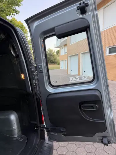Opel COMBO 2011 - 8965 EUR, 85000 km - AUTO.MOTO.pt - 85000km - foto 18 de 33