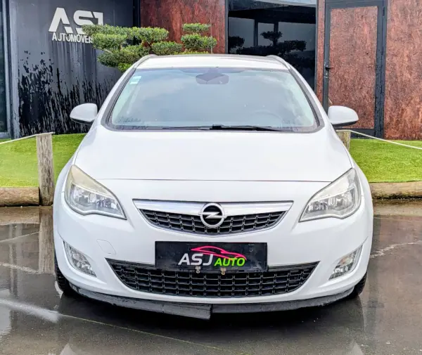 Opel Astra Sports Tourer 2012 - 3900 EUR, 274564 km - AUTO.MOTO.pt - 274564km - foto 3 de 19