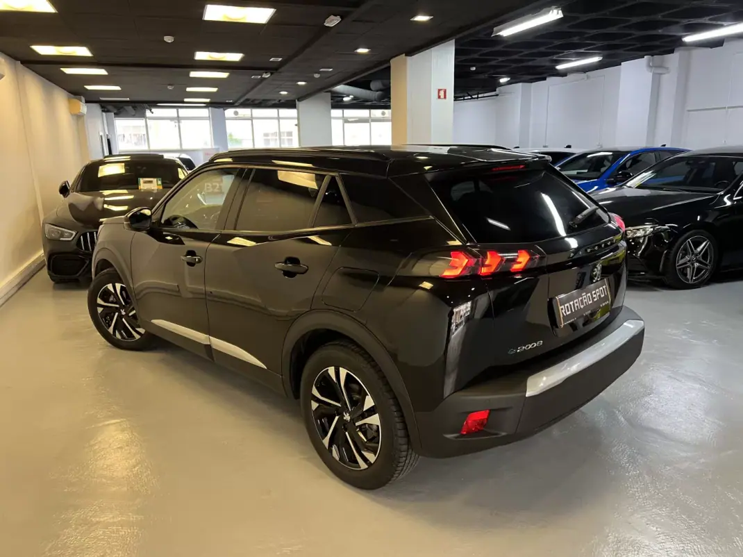 Peugeot e-2008 2020 - 18990 EUR, 50000 km - AUTO.MOTO.pt - 50000km - foto 31 de 51