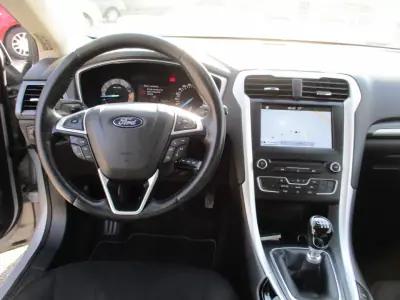 Ford Mondeo SW 2017 - 12750 EUR, 152000 km - AUTO.MOTO.pt - 152000km - foto 9 de 15