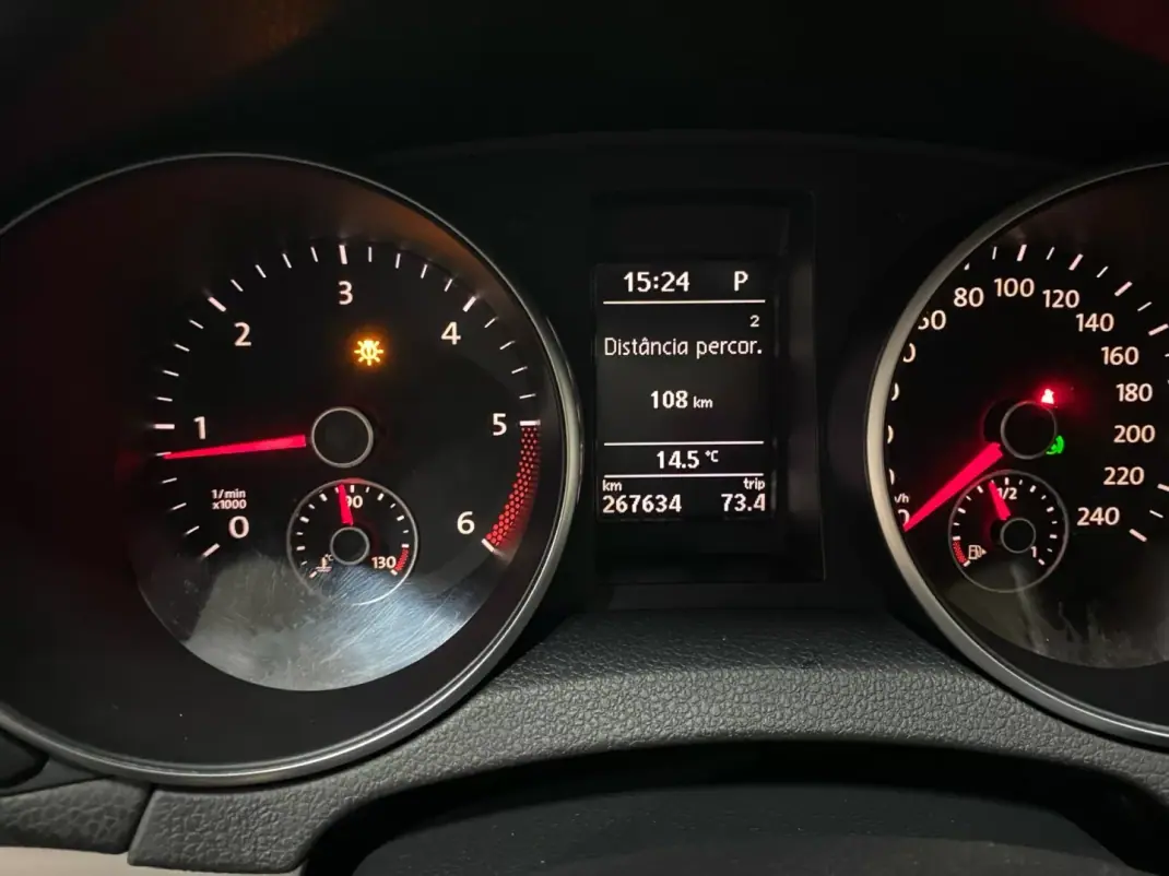 Volkswagen Golf Variant 2008 - 7950 EUR, 267609 km - AUTO.MOTO.pt - 267609km - foto 12 de 20