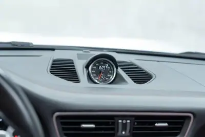 Porsche 911 2015 - 139950 EUR, 69000 km - 69000km - foto 20 de 45