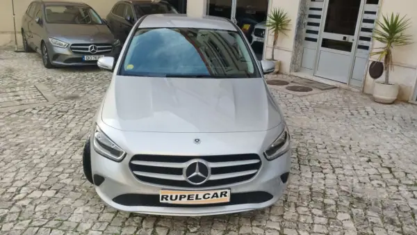Mercedes-Benz B 180 2021 - 28900 EUR, 62291 km - AUTO.MOTO.pt - 62291km - foto 4 de 22