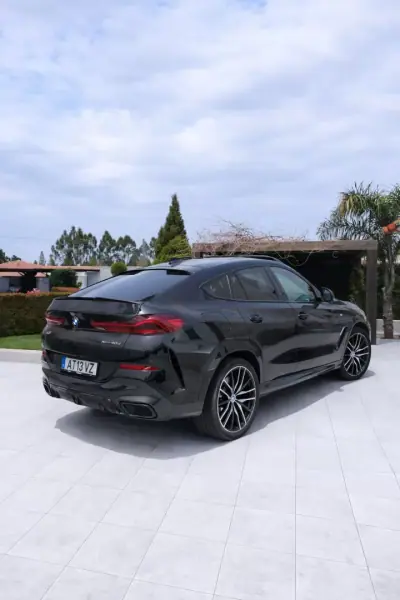 BMW X6 2022 - 89000 EUR, 84231 km - AUTO.MOTO.pt - 84231km - foto 2 de 4