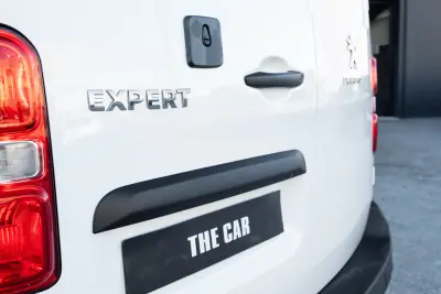 Peugeot Expert 2021 - 16999 EUR, 122146 km - foto 5 de 21
