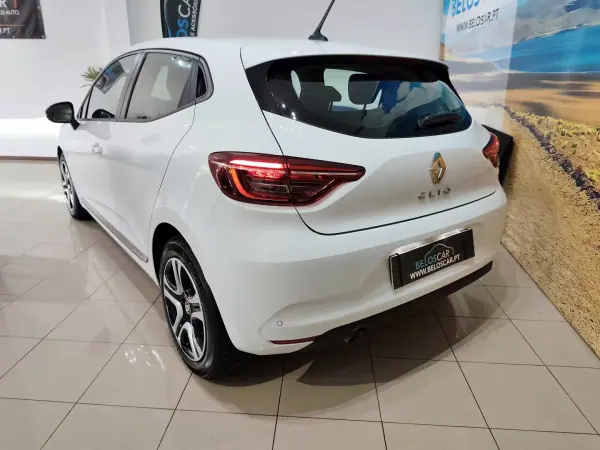 Renault Clio 2021 - 13450 EUR, 48000 km - AUTO.MOTO.pt - 48000km - foto 7 de 17
